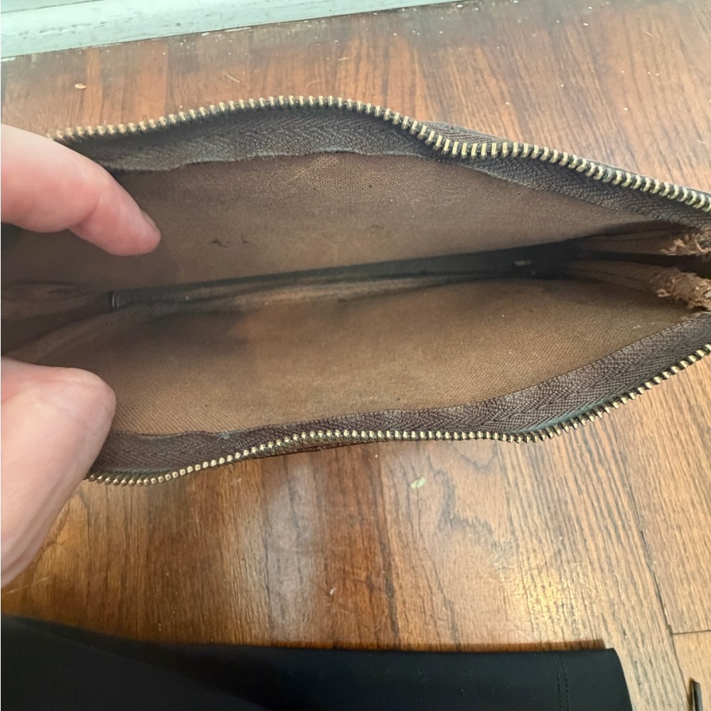 Louis Vuitton Brown Monogram Shoulder Bag - Picture 7 of 9